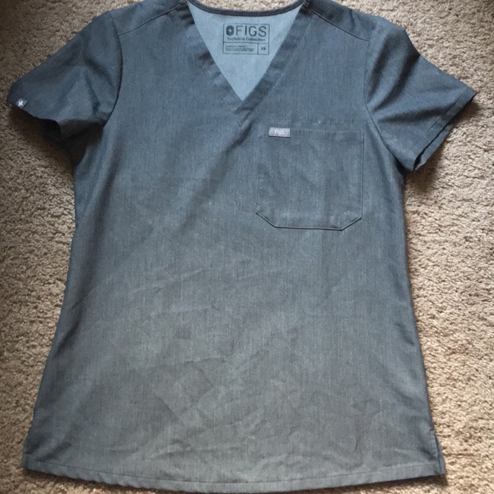 ❌ SOLD ❌ Figs Scrub Top - Read Description